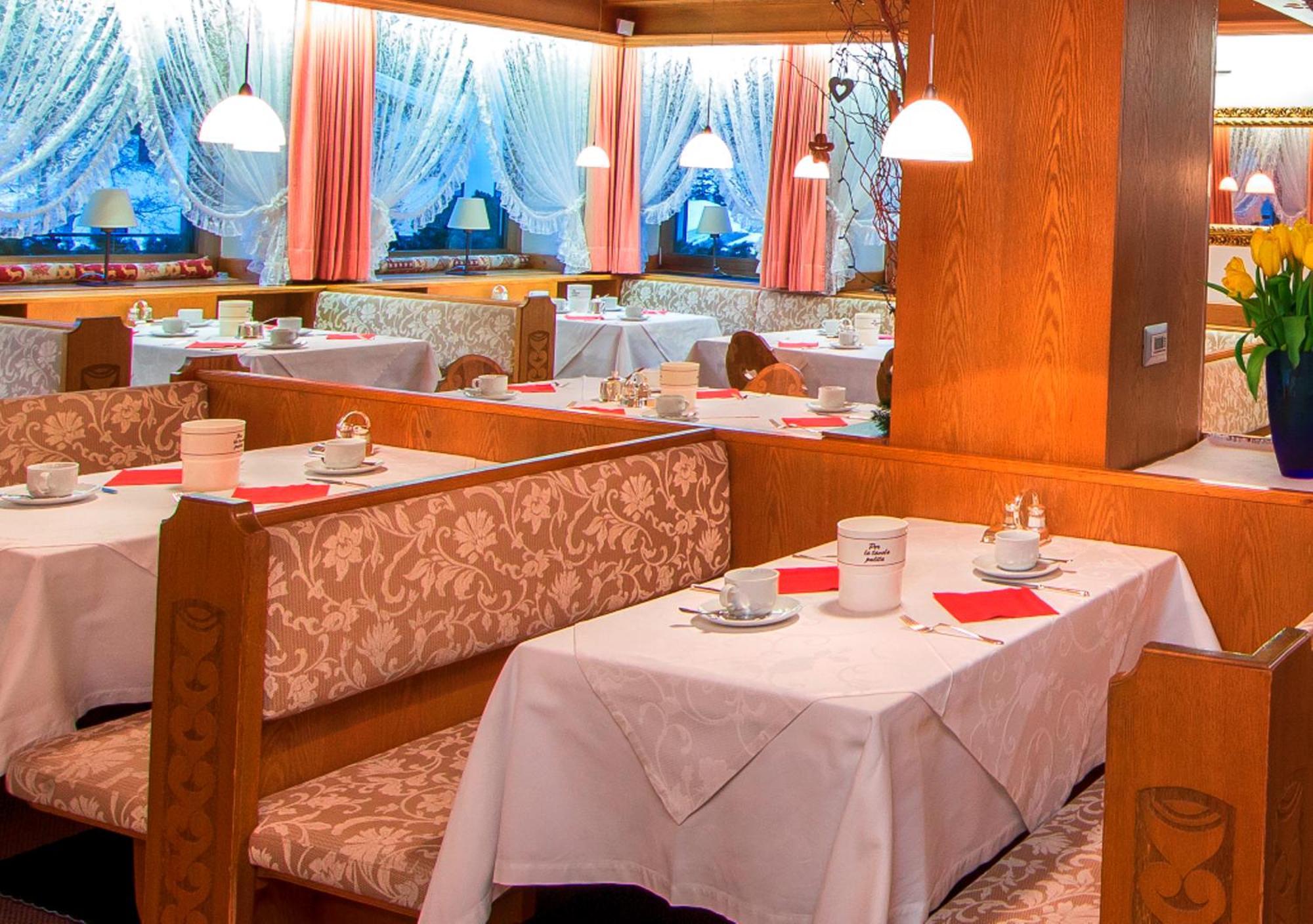 Hotel Ingram Selva di Val Gardena Exteriér fotografie